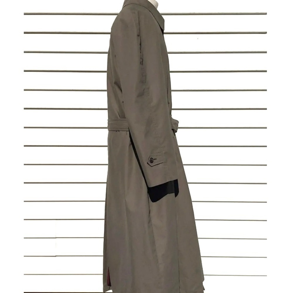 CHRISTIAN DIOR Le Connaisseur Vintage Trench Coat, Tan/Navy Lining - Picture 6 of 10